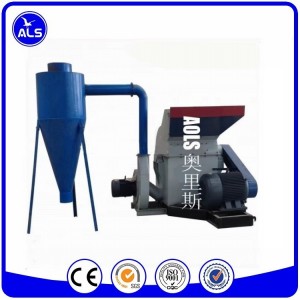 Wood hammer mill with cyclone