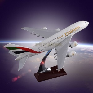 Scale Airplane Model Resin crafts Airbus 380 Emirates Airways Desktop Gift Emulational Model Plane