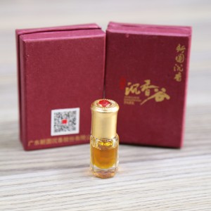 China Oud Origin China Pure High Quality Agarwood Essential Oil - Buy Agarwood Oil