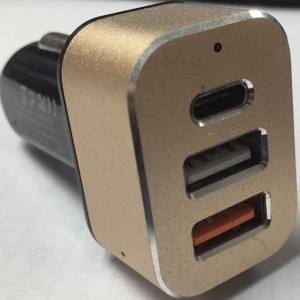 (Qualcomm Certified) Quick Charge 3.0 38W 3-Port USB Type-C Car Charger