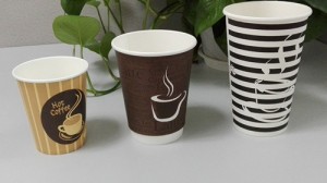 Disposable paper coffee cups