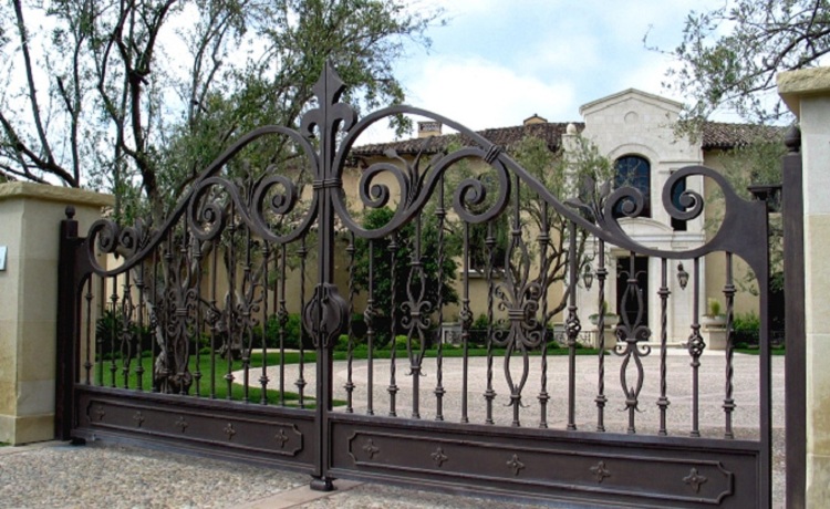 1472437073864953.jpg wrought_iron_gate.jpg