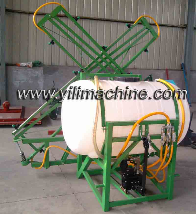 Rod Sprayer with on Tractor