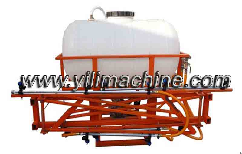 Rod Sprayer with on Tractor