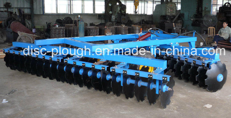 Disc Harrow: 40-Blade Dual-Folding-Flap Hydraulic off-Centered Heavy-Duty Harrow