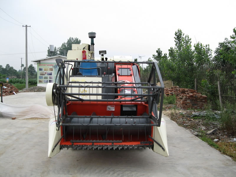 Rice and Wheat Combining Harvester (SH200)