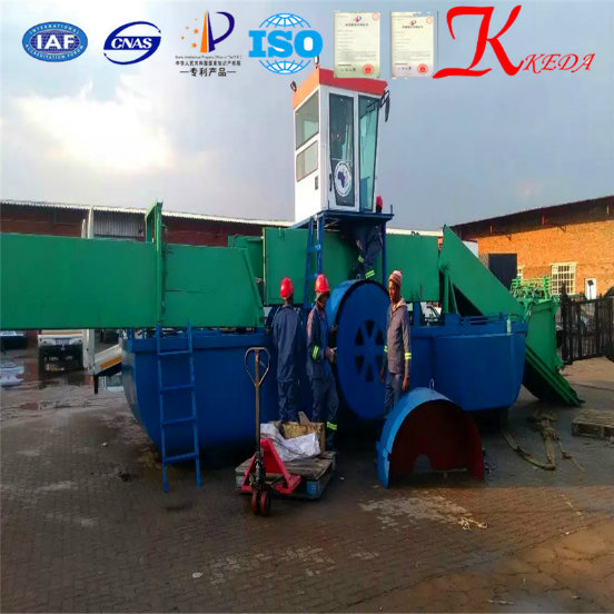 Water Weed Cutting Dredger with Best Price and High Quality