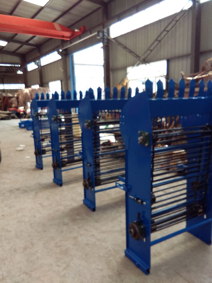 Walking Tractor Attached Potato Harvester