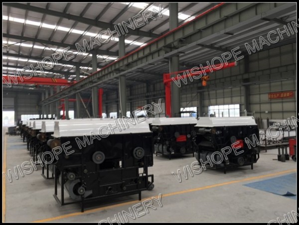 Chinese 100HP Engine Power Rice Combine Harvester 4lz-4.0 on Sale