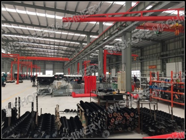 Chinese 100HP Engine Power Rice Combine Harvester 4lz-4.0 on Sale