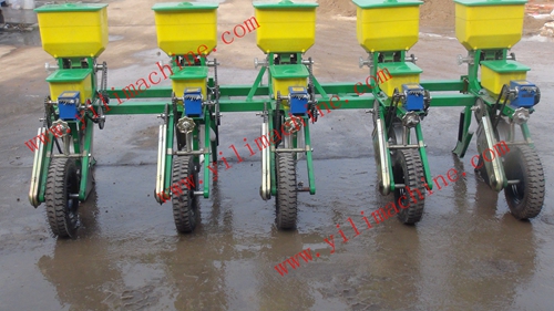 Precise 4 Row Corn Planter with Fertilizer