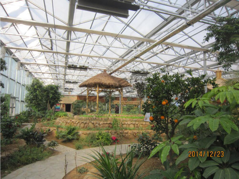 Glass Greenhouse Top Covered by PC Sheet Used as Eco Hotel