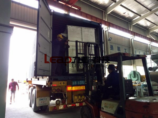 Large Capacity RoHS Certificated Peanut Shell Crushing Machine